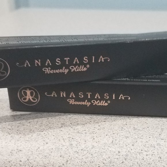 40% SALE 💛 2 Anastasia BLONDE Brow Wiz Skinny Brow Pencil ✨ NEW IN BOXES - Picture 4 of 8